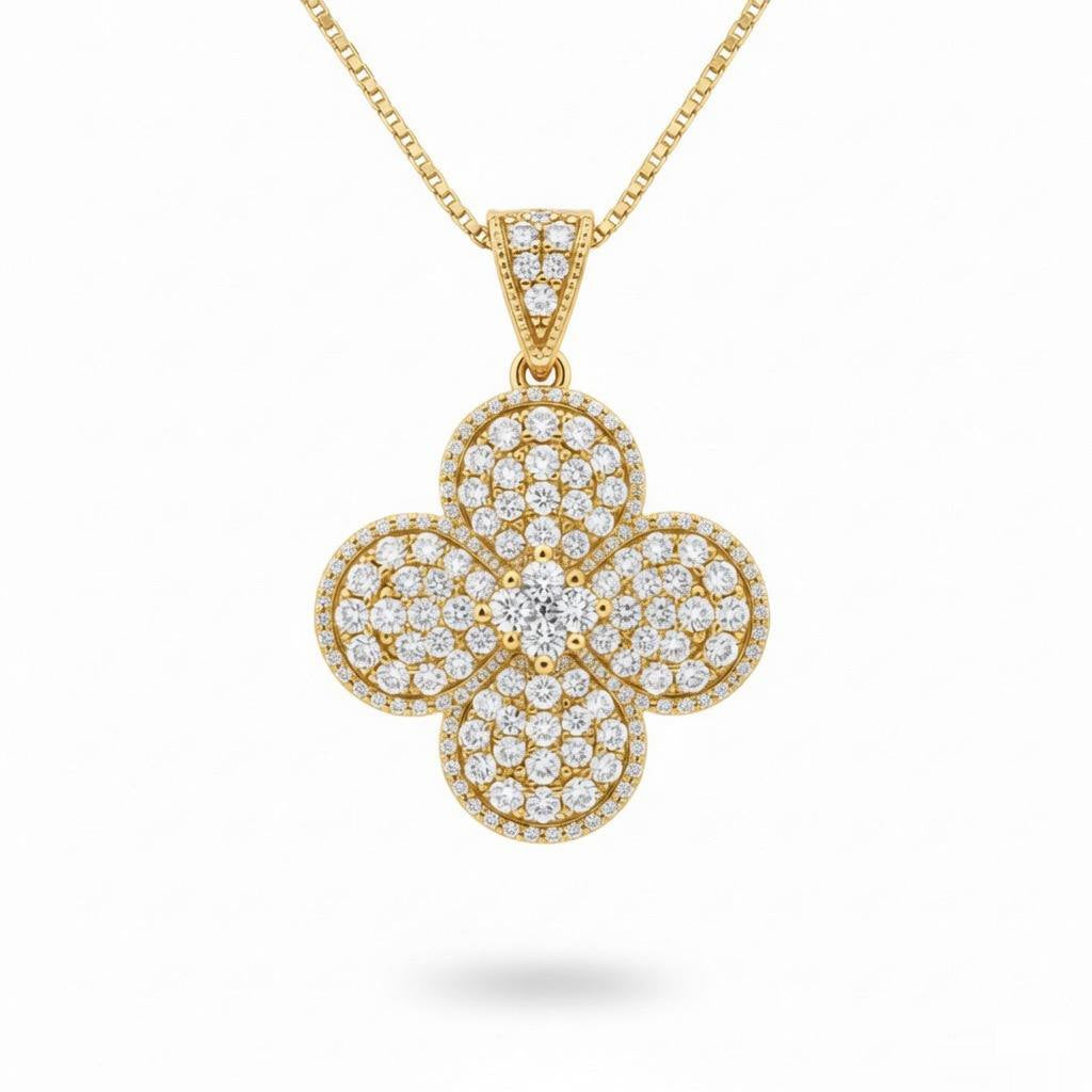 Yellow Gold Round Brilliant Aurelia Diamond Floral Clover Pendant Necklace With Pavé Setting