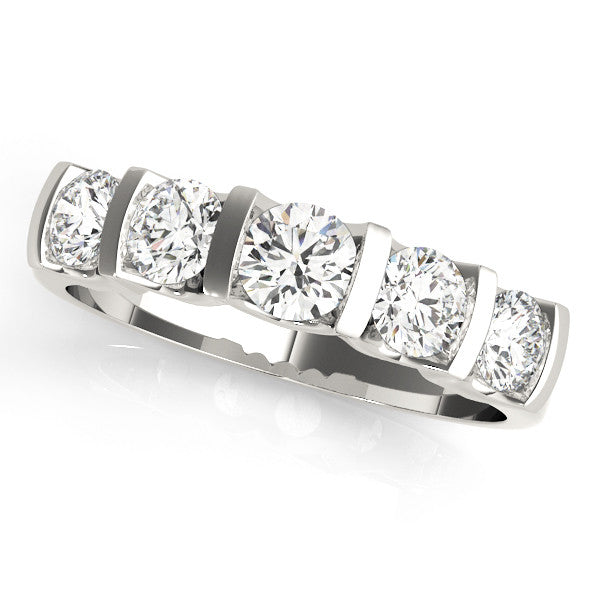 White gold Channel-Set Round Diamond Five-Stone Band