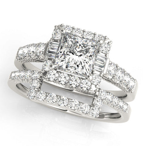 White gold Princess Cut Halo Diamond Engagement Ring with Pavé Band and Four-Prong Setting