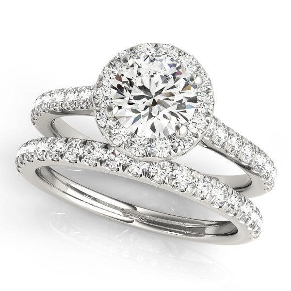 White gold Round Halo Pavé Diamond Engagement Ring with Four-Prong Setting