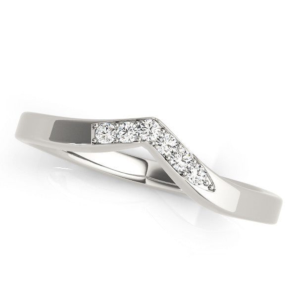 Silver Chevron Pavé Round Diamond Twist Band