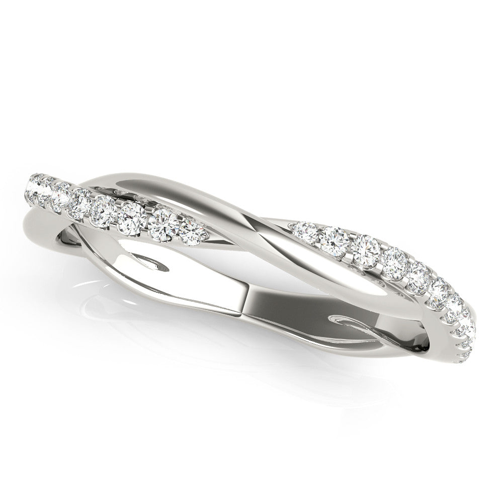 Silver Pavé Round Diamond Twist Band with Shared Prong Setting