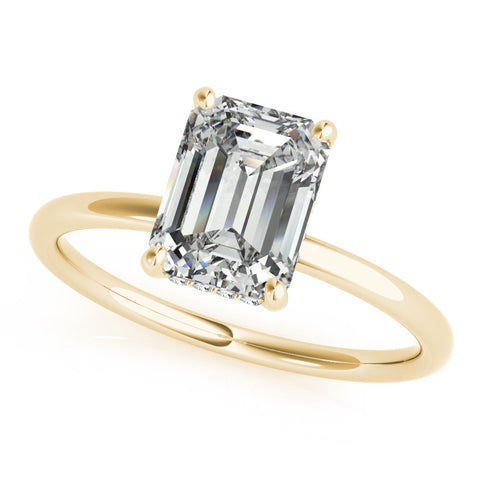 Yellow gold Oval Cut Solitaire Engagement Ring with Four-Prong Setting and Classic Band