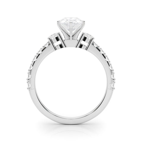 White gold Pear Cut Three-Stone Diamond Pavé Band with Prong Setting