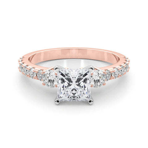 Rose gold Princess Cut Three-Stone Diamond Pavé Band with Prong Setting