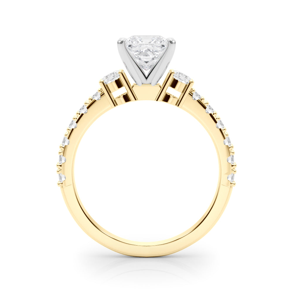 Yellow gold Princess Cut Three-Stone Diamond Pavé Band with Prong Setting