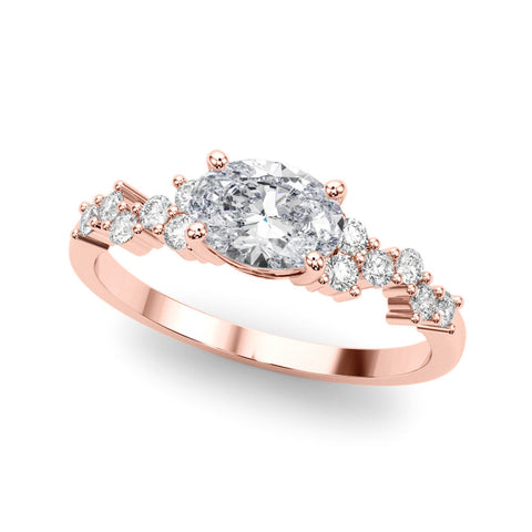 Rose gold Oval Diamond Cluster Pavé Band with Four-Prong Setting