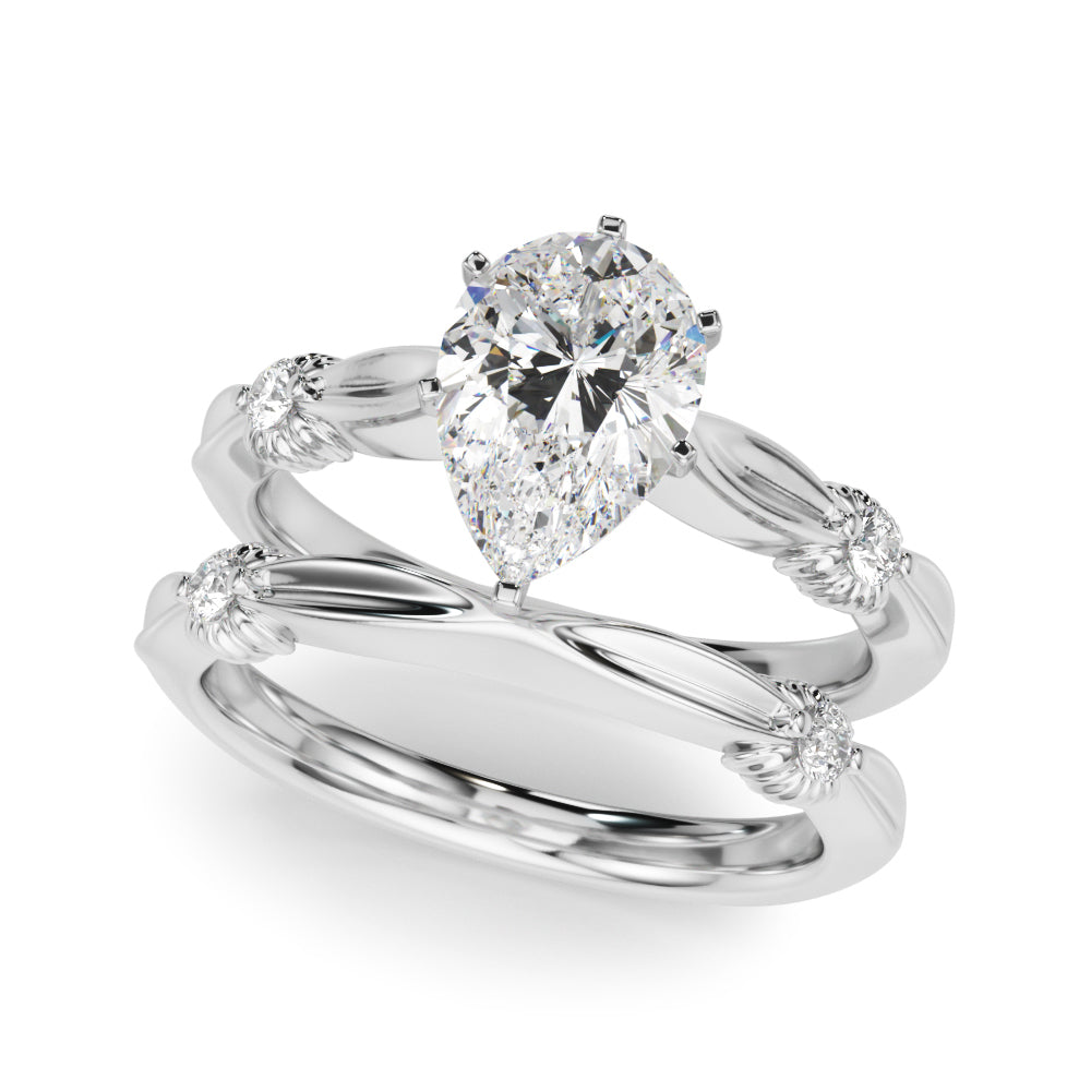 White gold Pear Solitaire Diamond Twisted Band with Four-Prong Setting