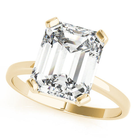 Yellow gold Oval Cut Solitaire Ring with Four-Prong Setting and Classic Band