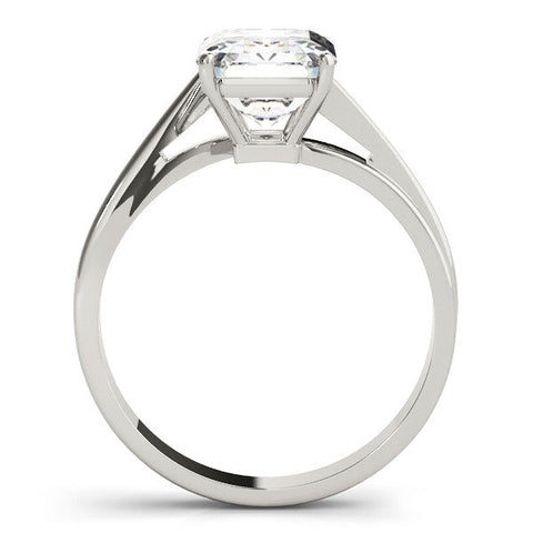 White gold Emerald Cut Solitaire Twist Band Ring with Four-Prong Setting