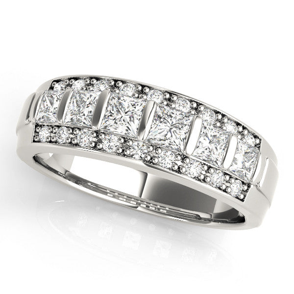 White gold Channel-Set Princess Cut Diamond Pavé Band