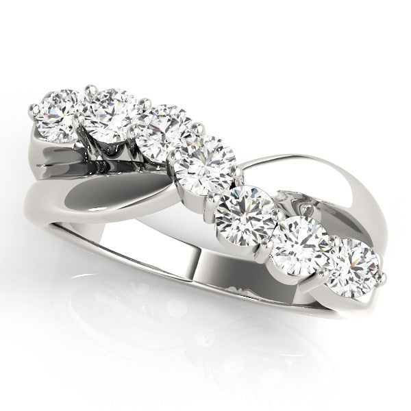 White gold Round Brilliant Prong Set Diamond Crossover Band