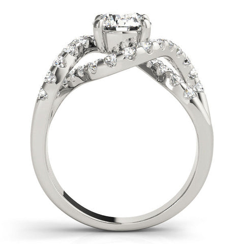 Platinum Round Cut Diamond Halo Twist Band with Four-Prong Setting