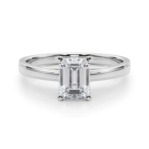 White gold Emerald Solitaire Diamond Ring with Four-Prong Setting and Classic Band