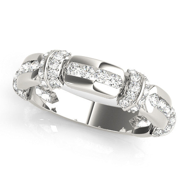 White gold Pavé Round Diamond Link Band with Bezel Setting