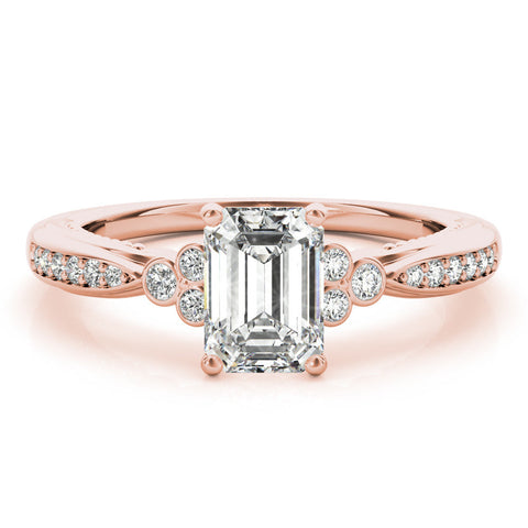 Rose gold Radiant Cut Diamond Solitaire with Pavé Band and Four-Prong Setting