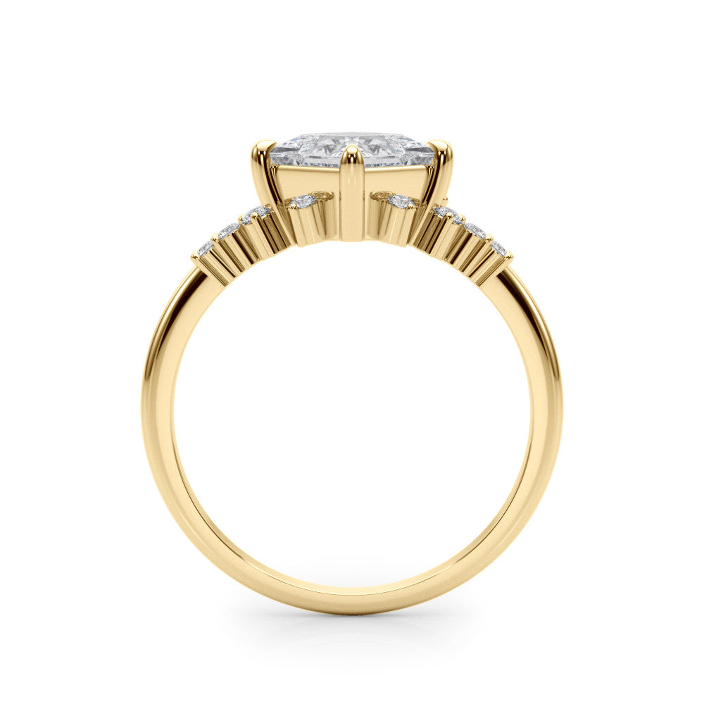Yellow gold Princess Cut Diamond Ring with Side Stones on a White Gold Band and Four-Prong Setting