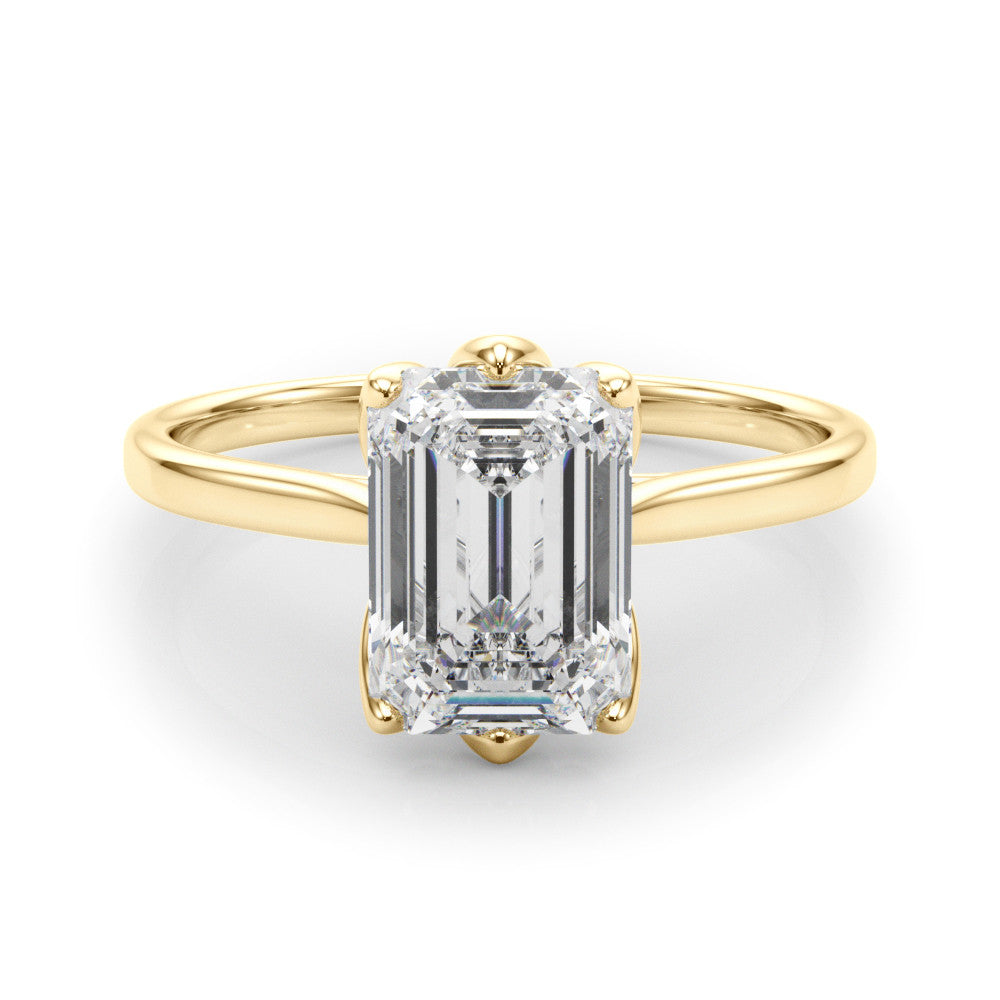 Yellow gold Princess Cut Solitaire Diamond Ring with Four-Prong Setting and Classic Band