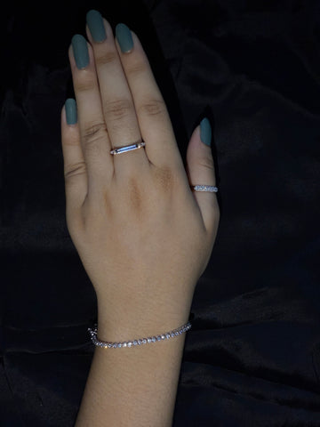 White gold Bezel Set Round Diamond Tennis Bracelet with Box Clasp